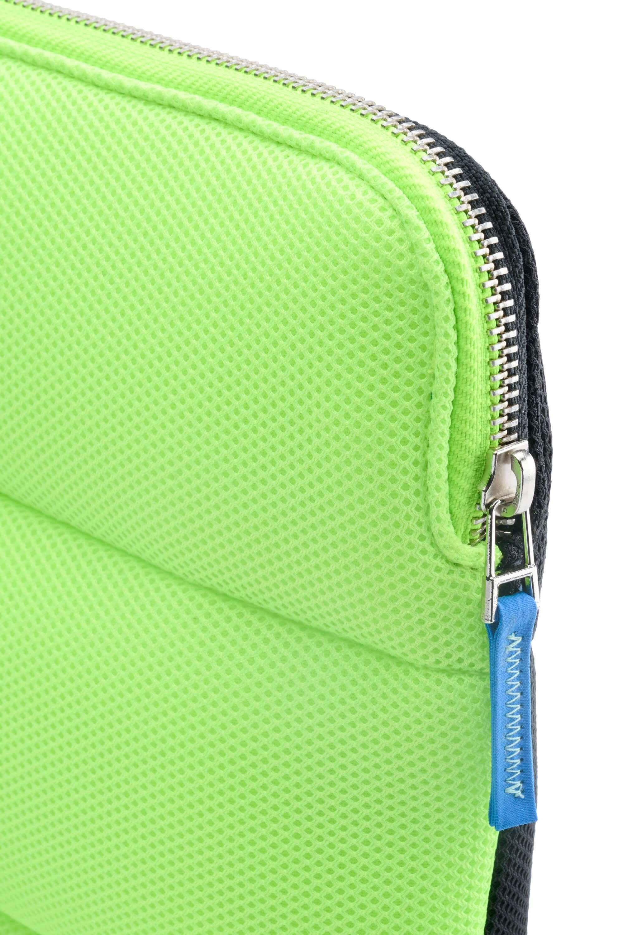 Beyond The Vines | Pouches